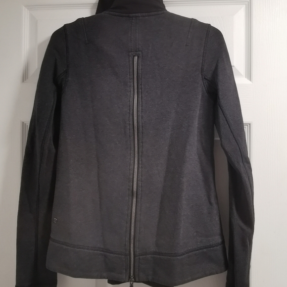 Lululemon en route jacket - Picture 6 of 16